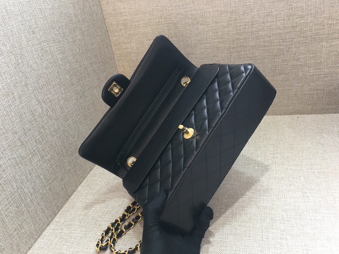 Classic Handbag Lambskin Black