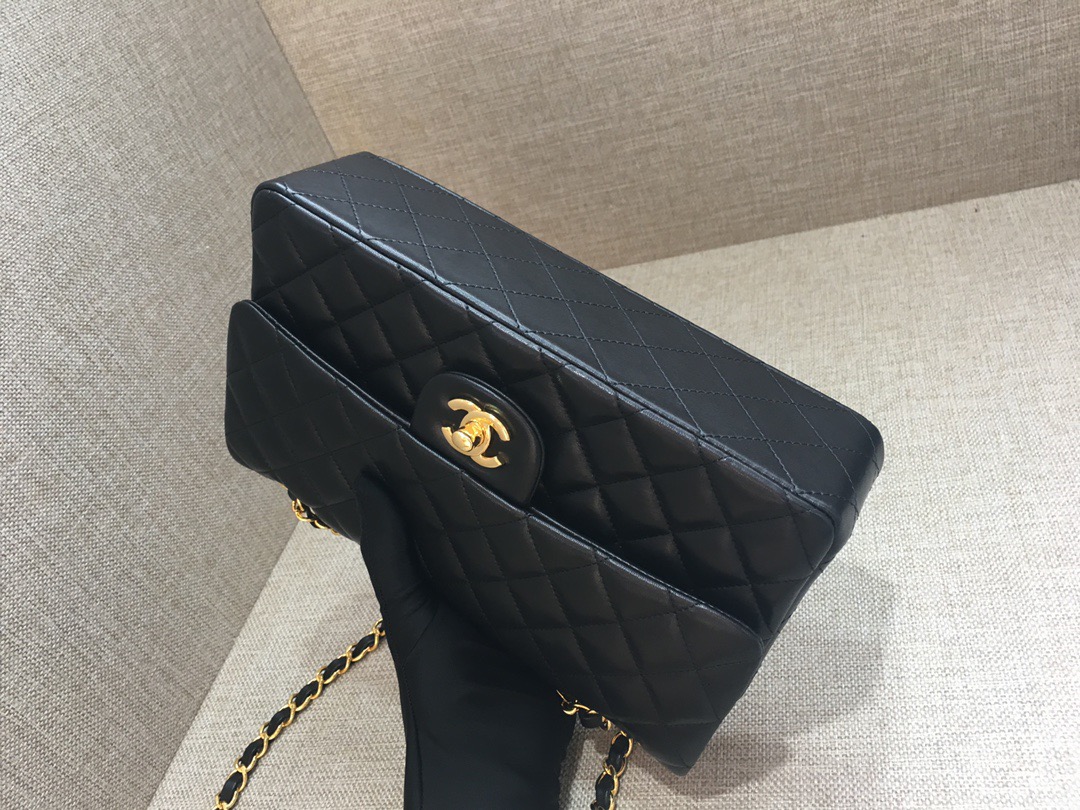 Classic Handbag Lambskin Black