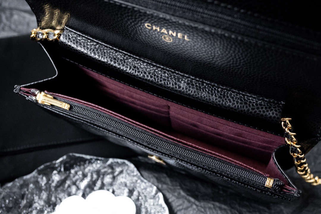 CLASSIC WALLET ON CHAIN