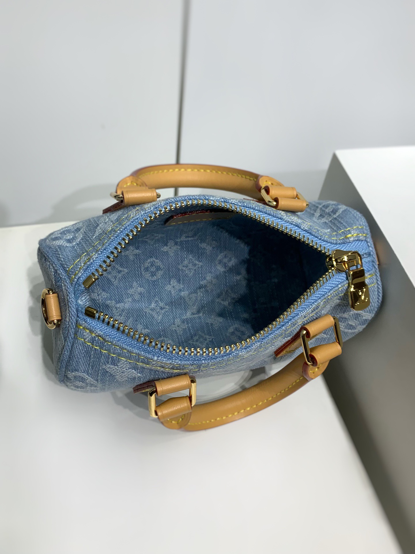 LOUIS VUITTON M11212 Nano Speedy Bag