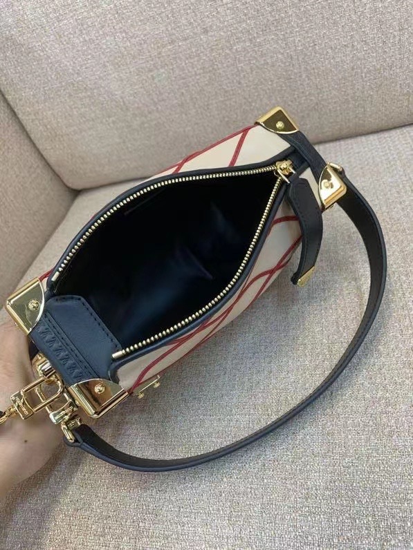 LOUIS VUITTON M24403 Side Trunk MM Bag