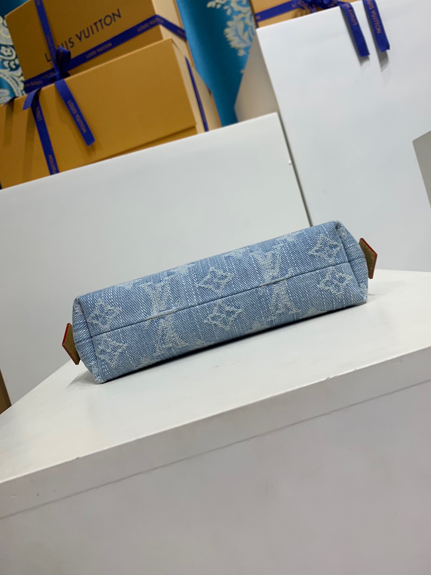 LOUIS VUITTON M83616 Pochette Cosmetique PM