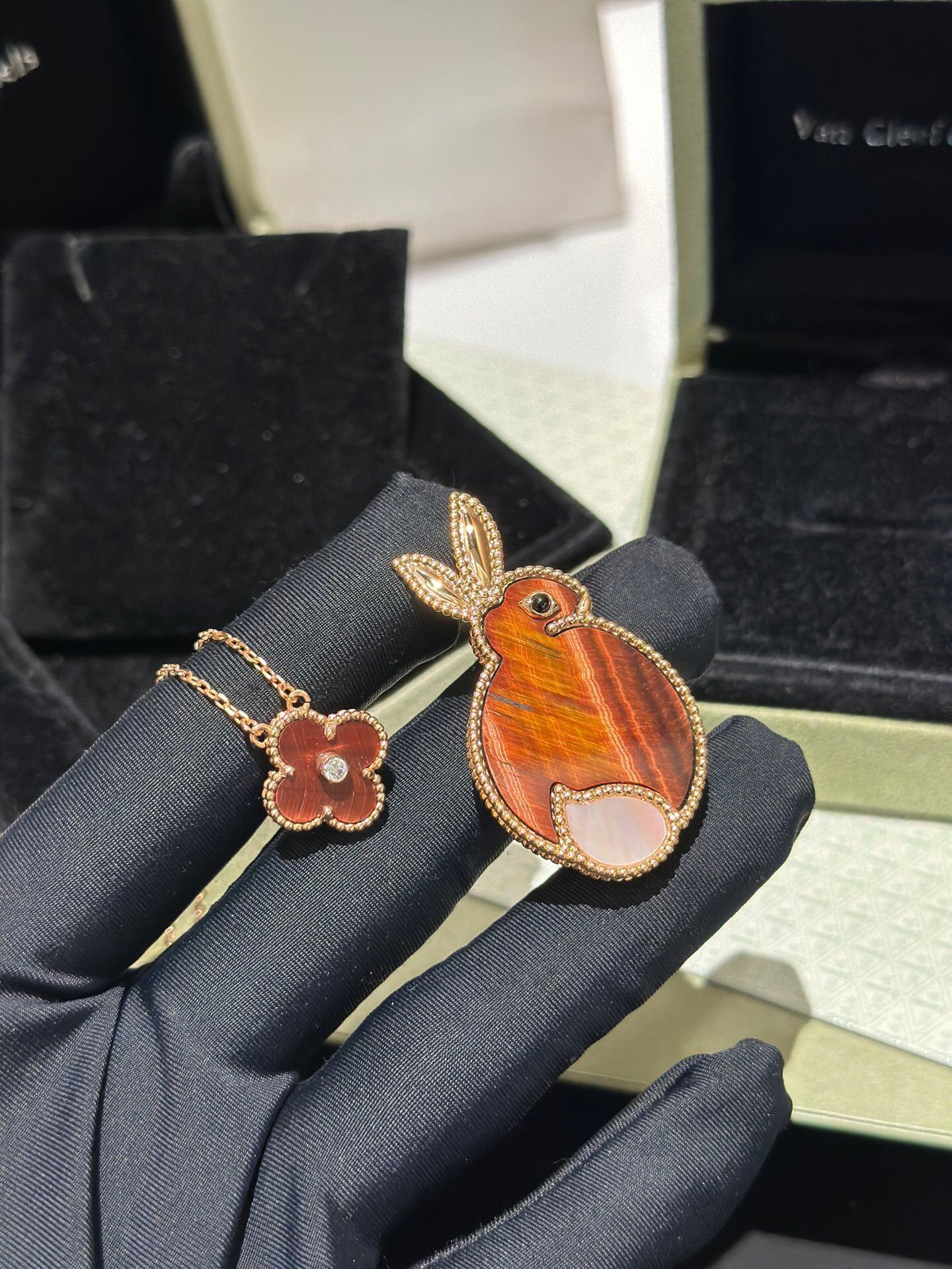Van Cleef & Arpels Vintage Alhambra NECKLACES& PENDANTS