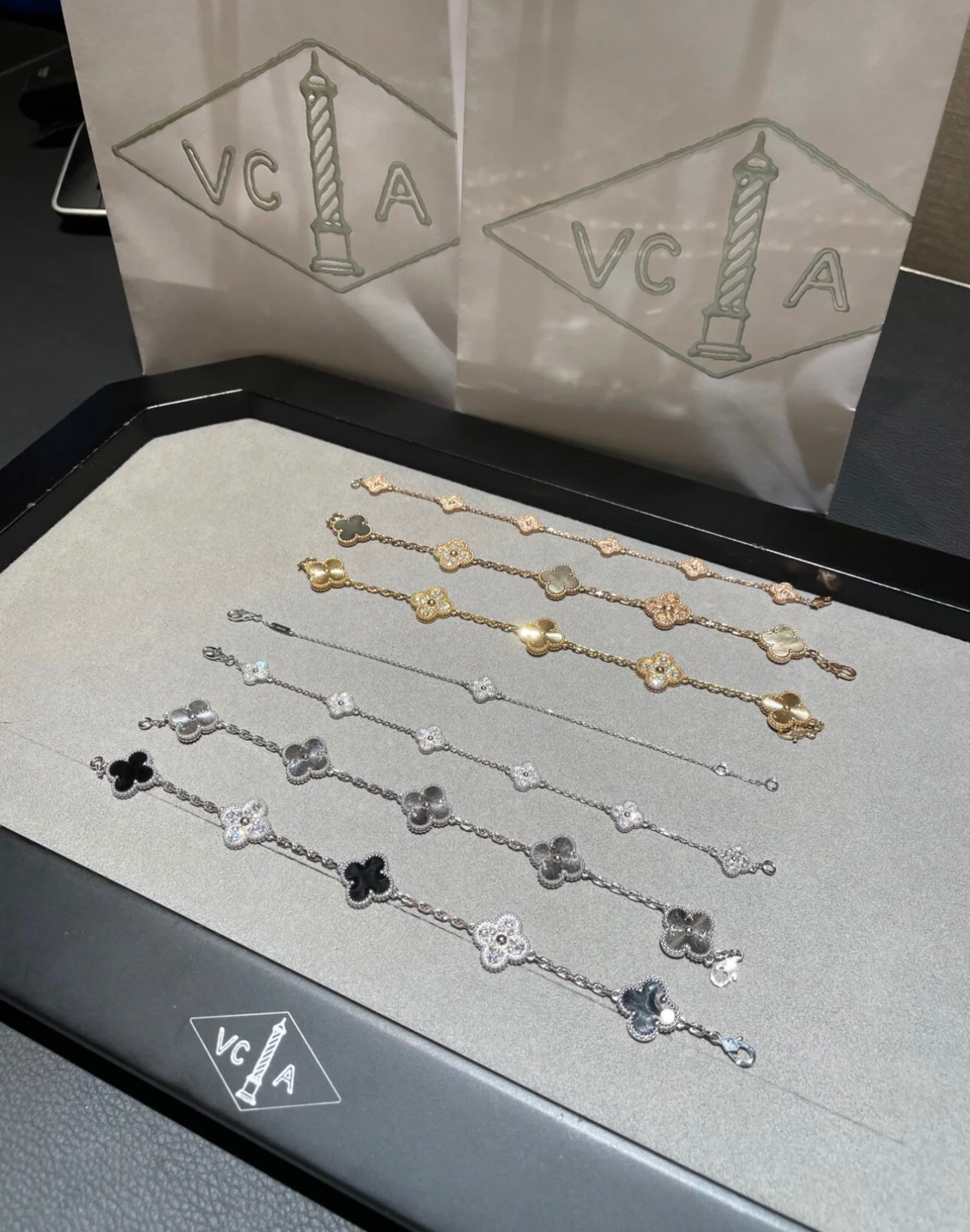 Van Cleef & Arpels Vintage Alhambra NECKLACES& PENDANTS