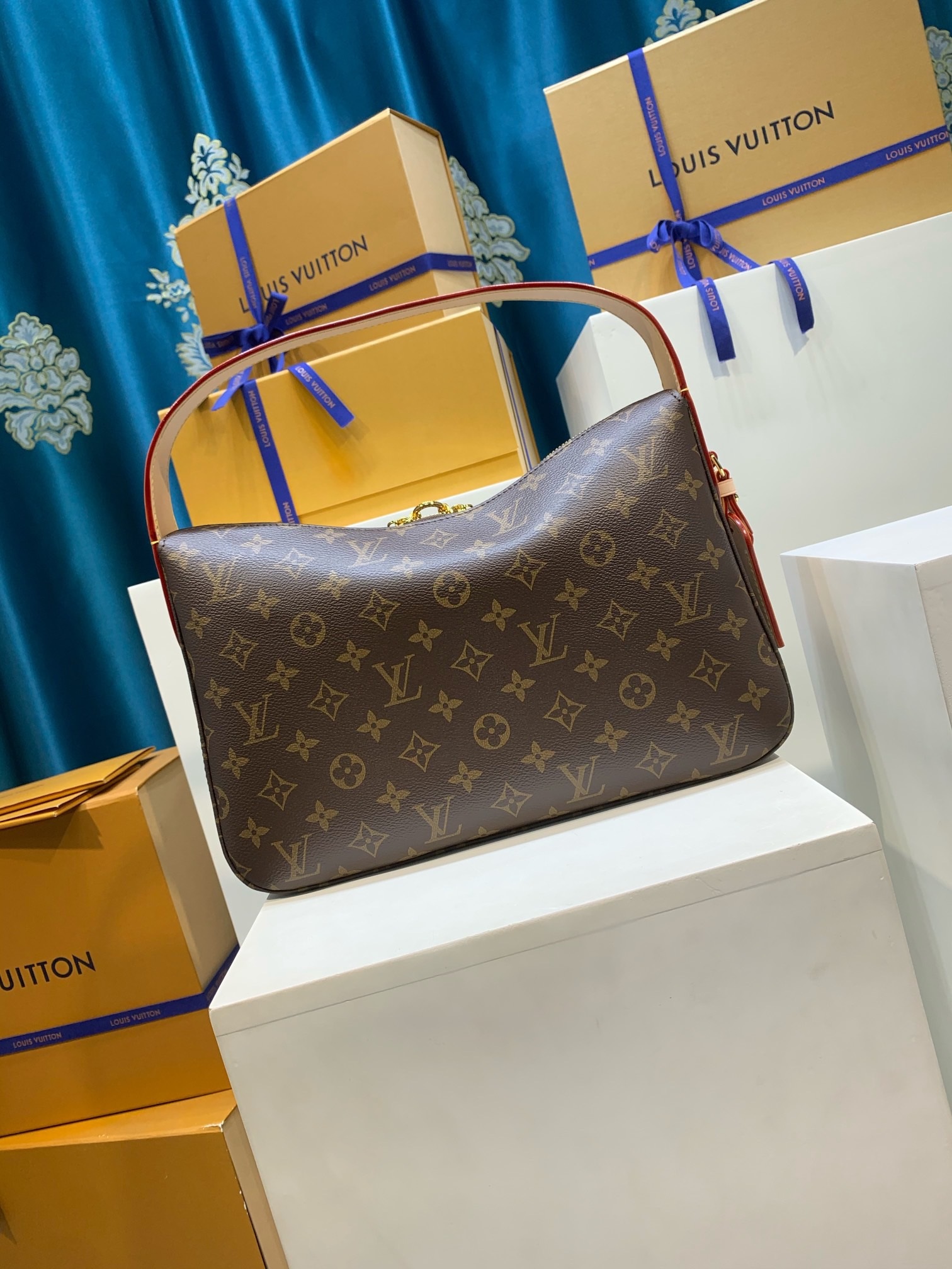 LOUIS VUITTON Slouchy M11952 PM