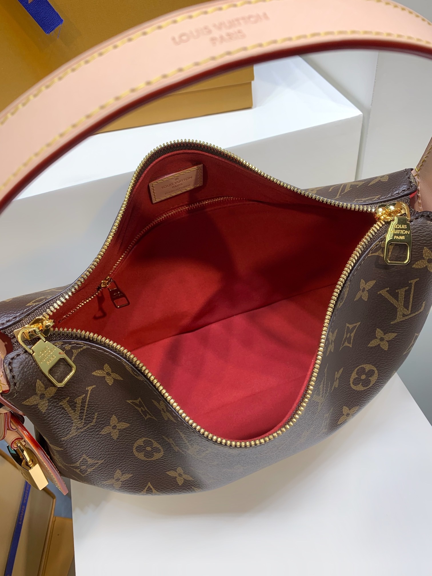 LOUIS VUITTON Slouchy M11952 PM