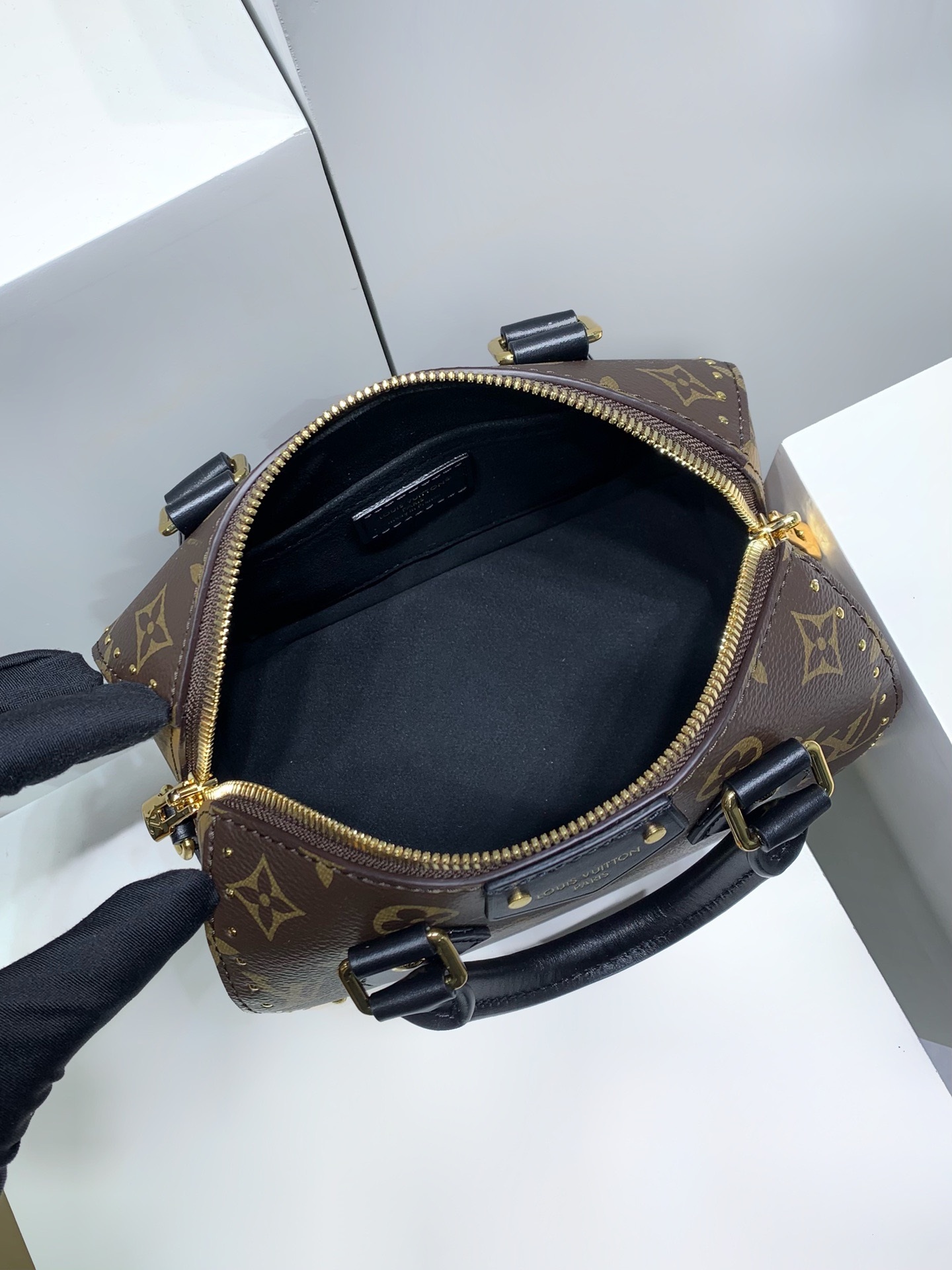 LOUIS VUITTON Speedy 20 Trunk Bag M13146