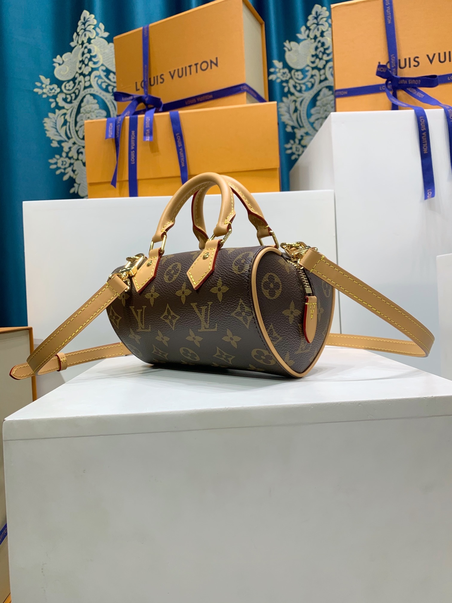 LOUIS VUITTON M13226 Nano Speedy Dating