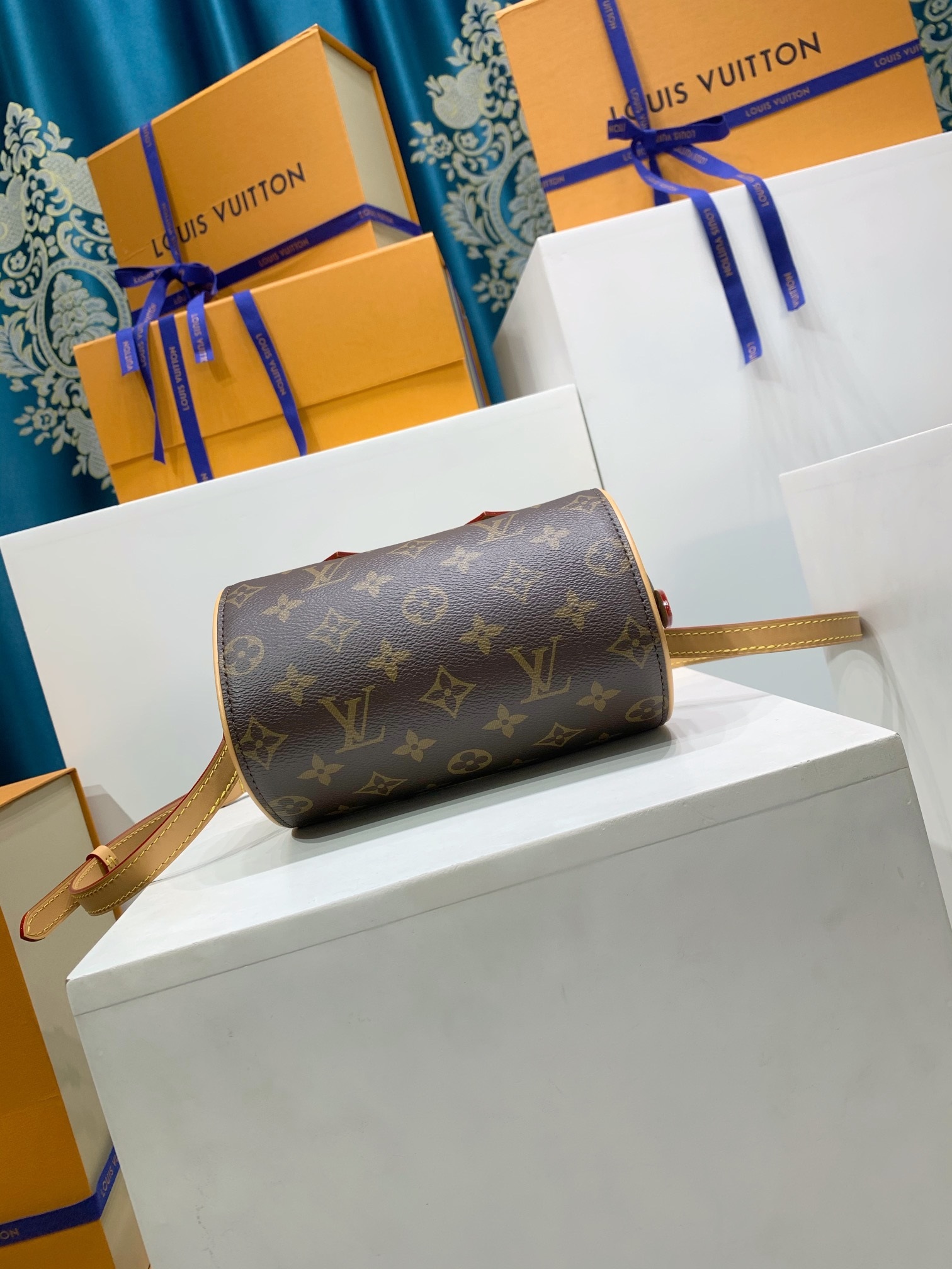 LOUIS VUITTON M13226 Nano Speedy Dating
