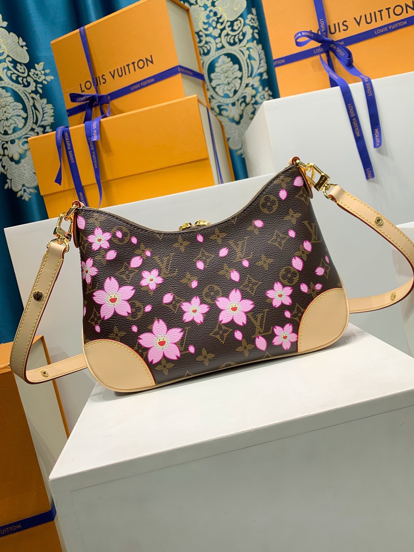 LOUIS VUITTON M13265 Boulogne PM