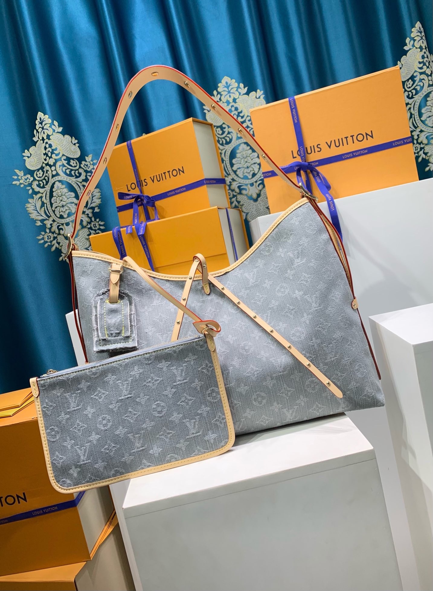 LOUIS VUITTON M13289 CarryAll MM
