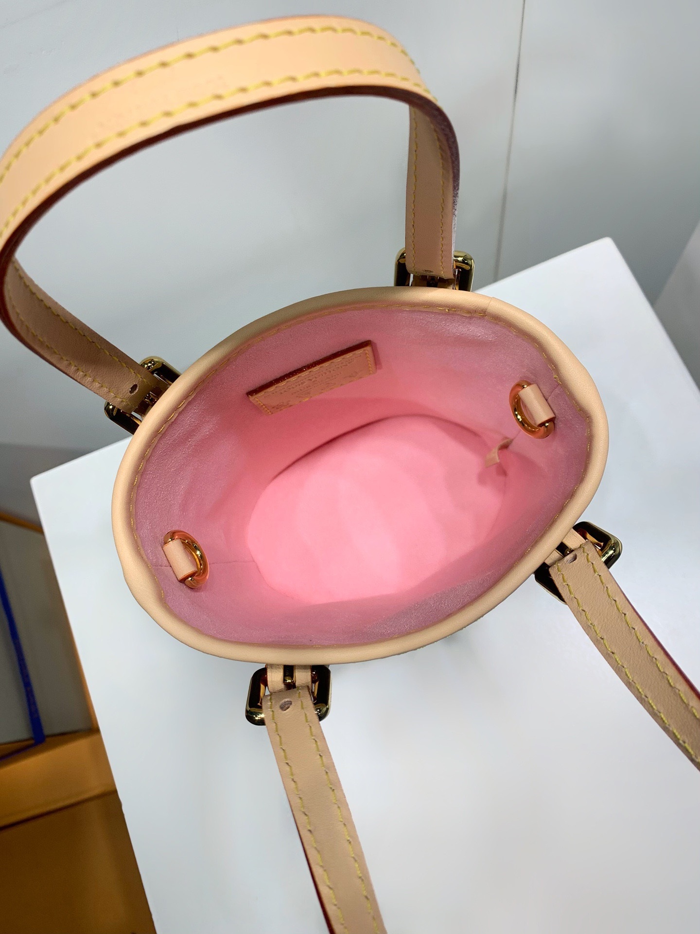 LOUIS VUITTON M13417 Nano Bucket