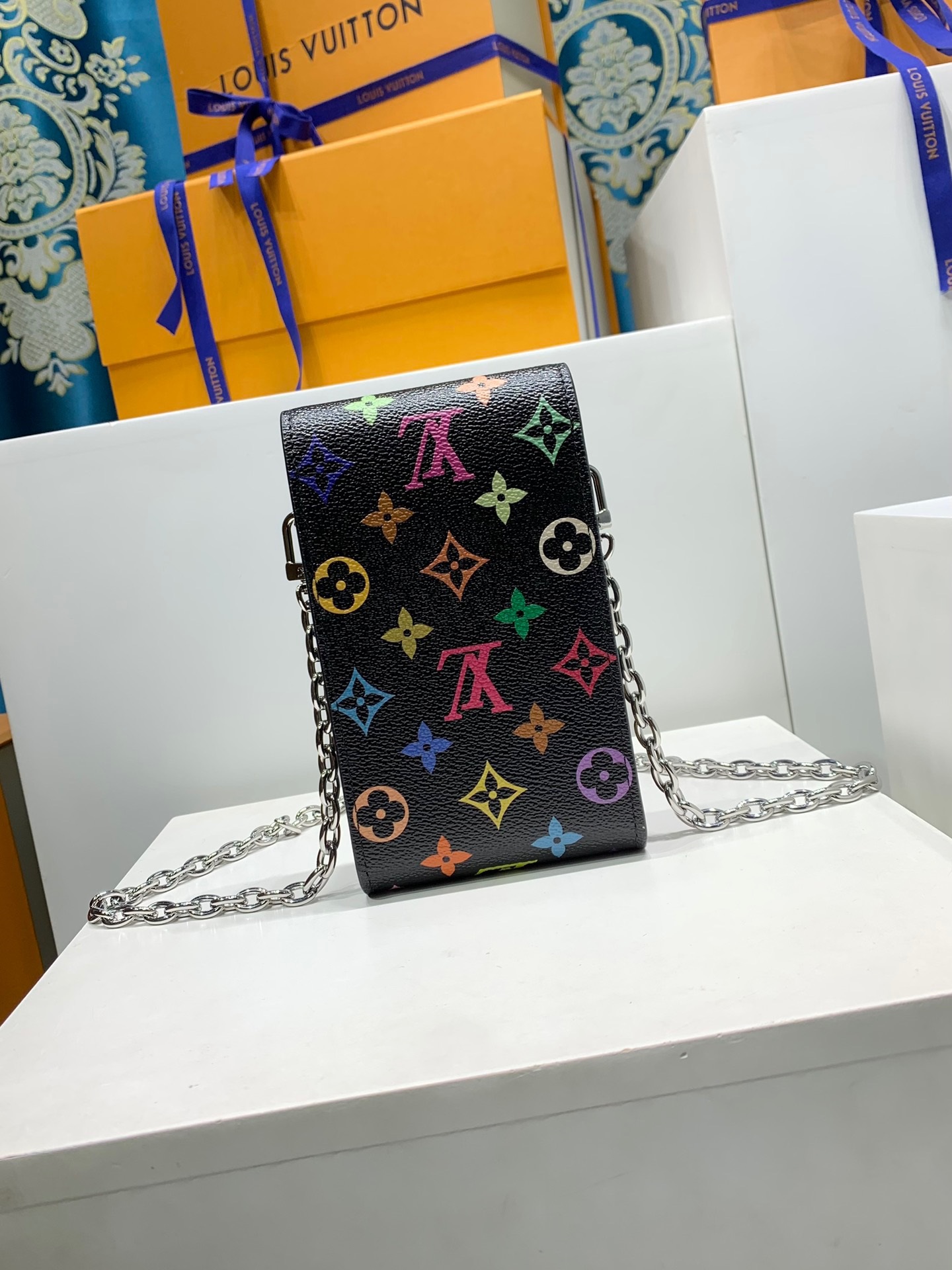 LOUIS VUITTON M14098 Metis Phone Pouch