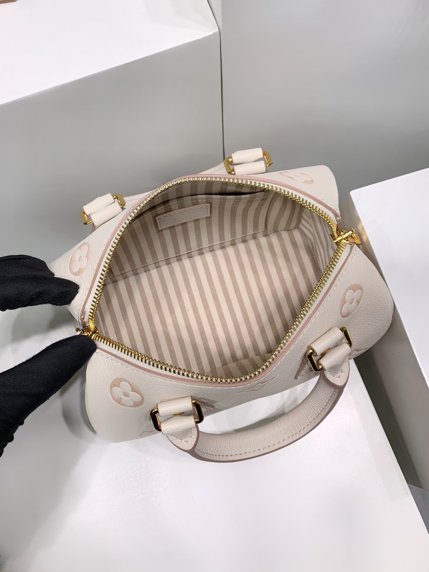 LOUIS VUITTON M14291 SPEEDY BANDOULIERE 20