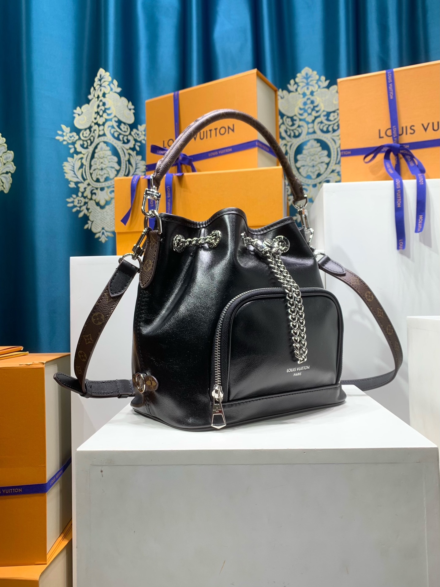 LOUIS VUITTON M14377 No Way Vibe