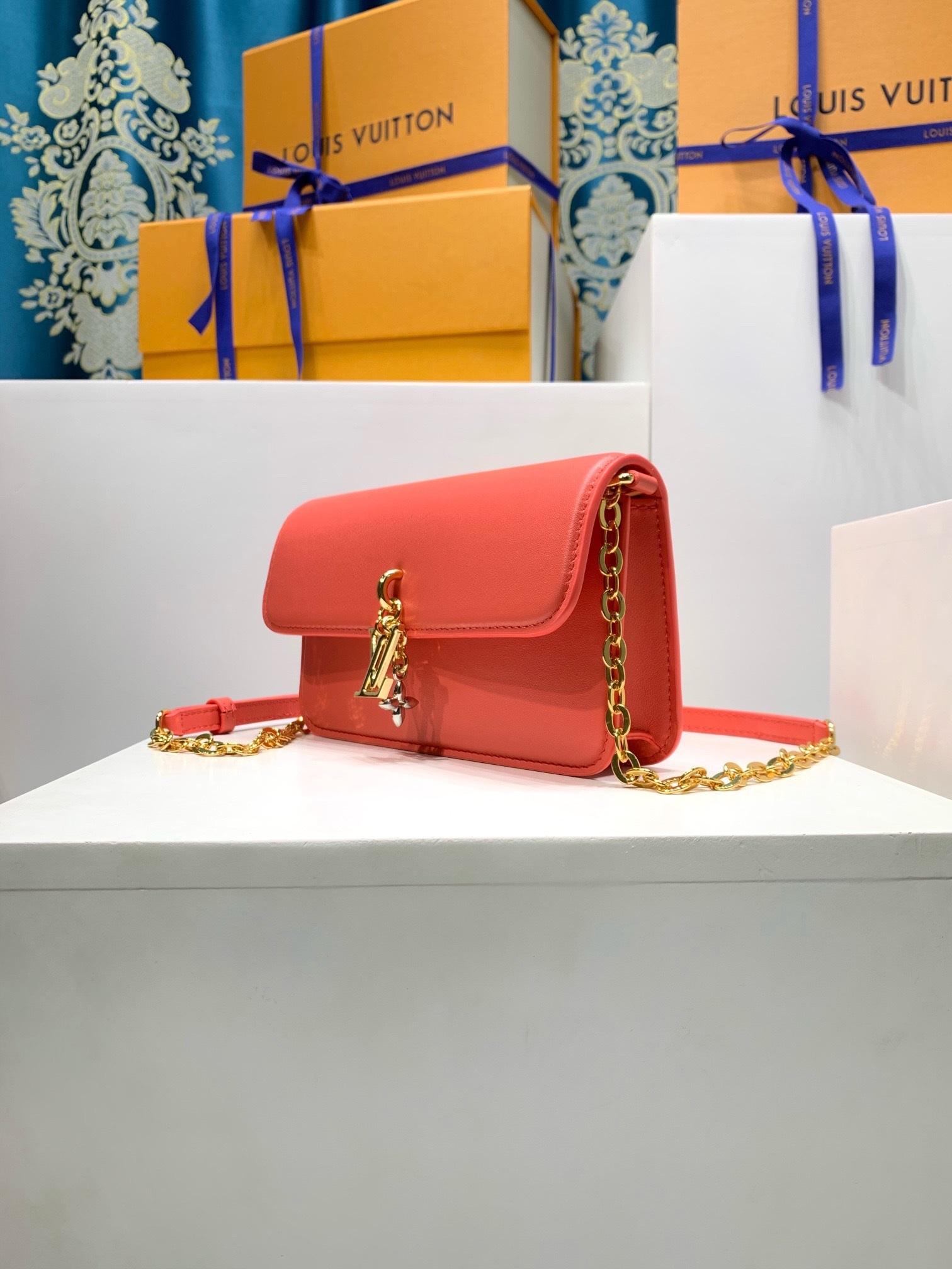 LOUIS VUITTON Wallet On Chain Bloom M14548