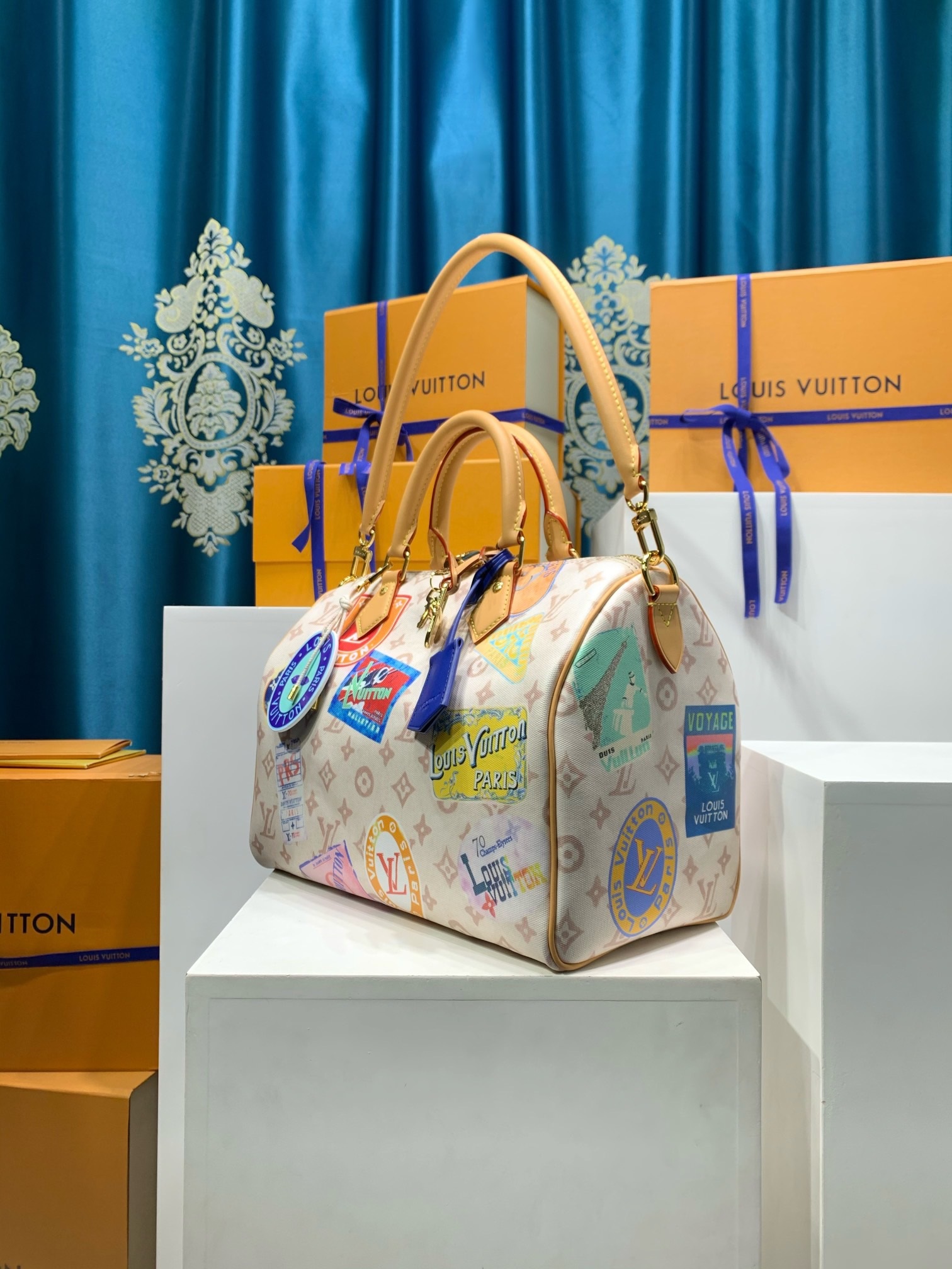 LOUIS VUITTON M14587 Speedy Soft 30 Bag