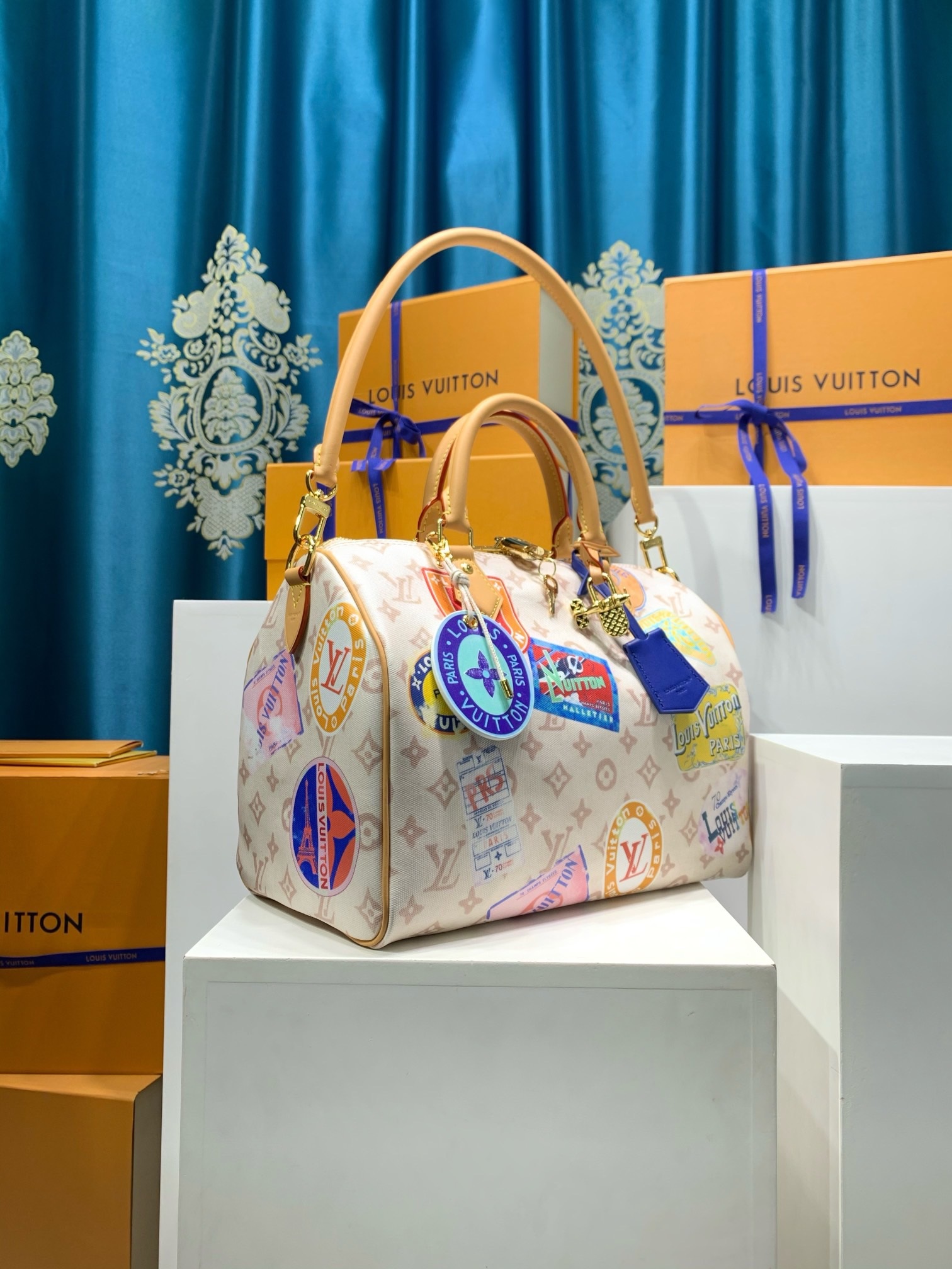 LOUIS VUITTON M14587 Speedy Soft 30 Bag