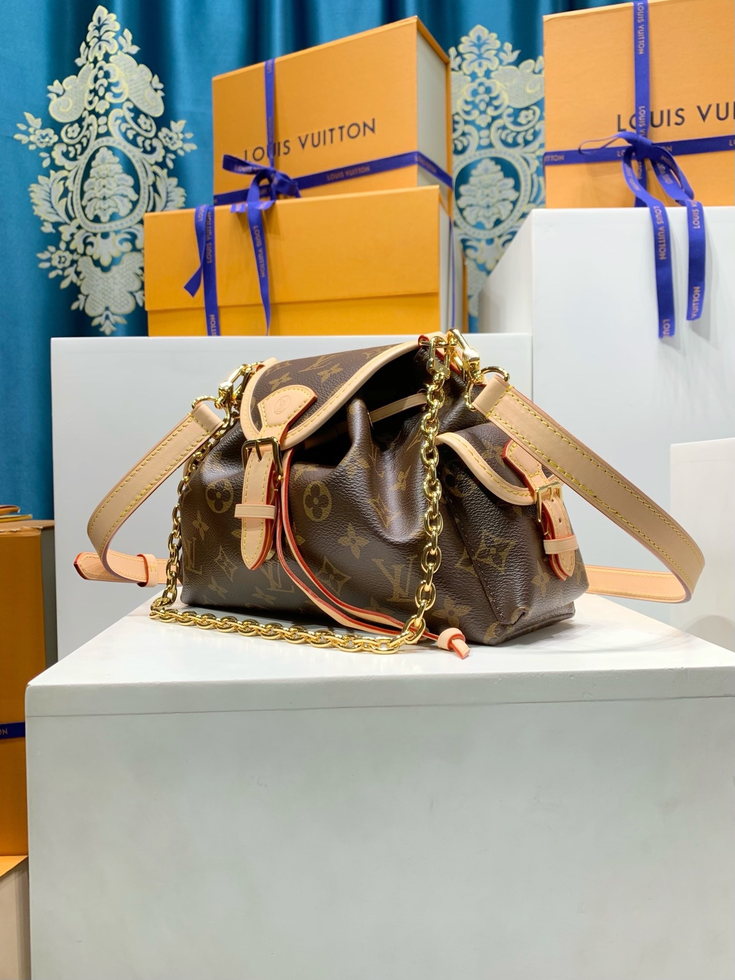 LOUIS VUITTON M25085 Odyssee