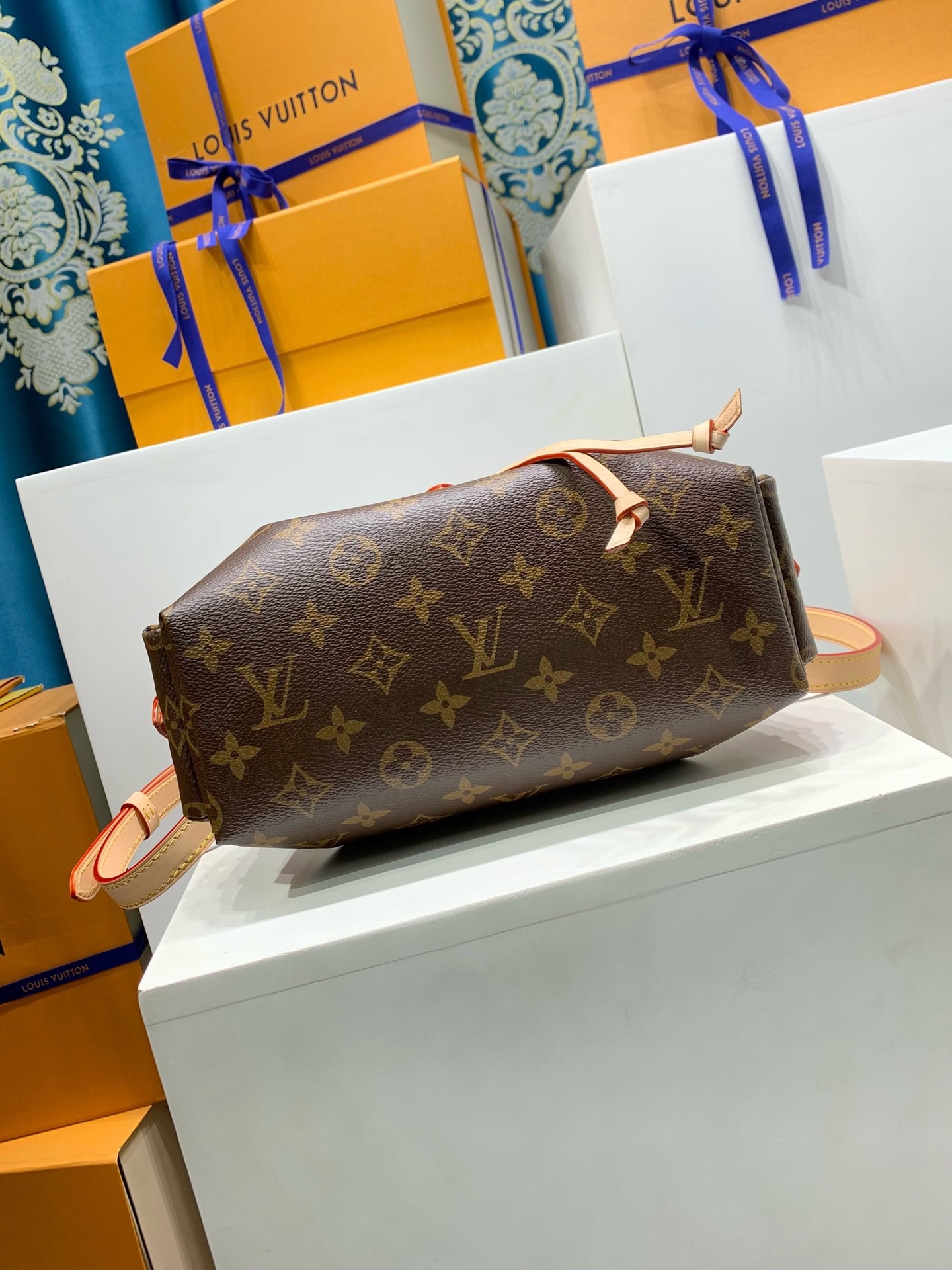 LOUIS VUITTON M25085 Odyssee