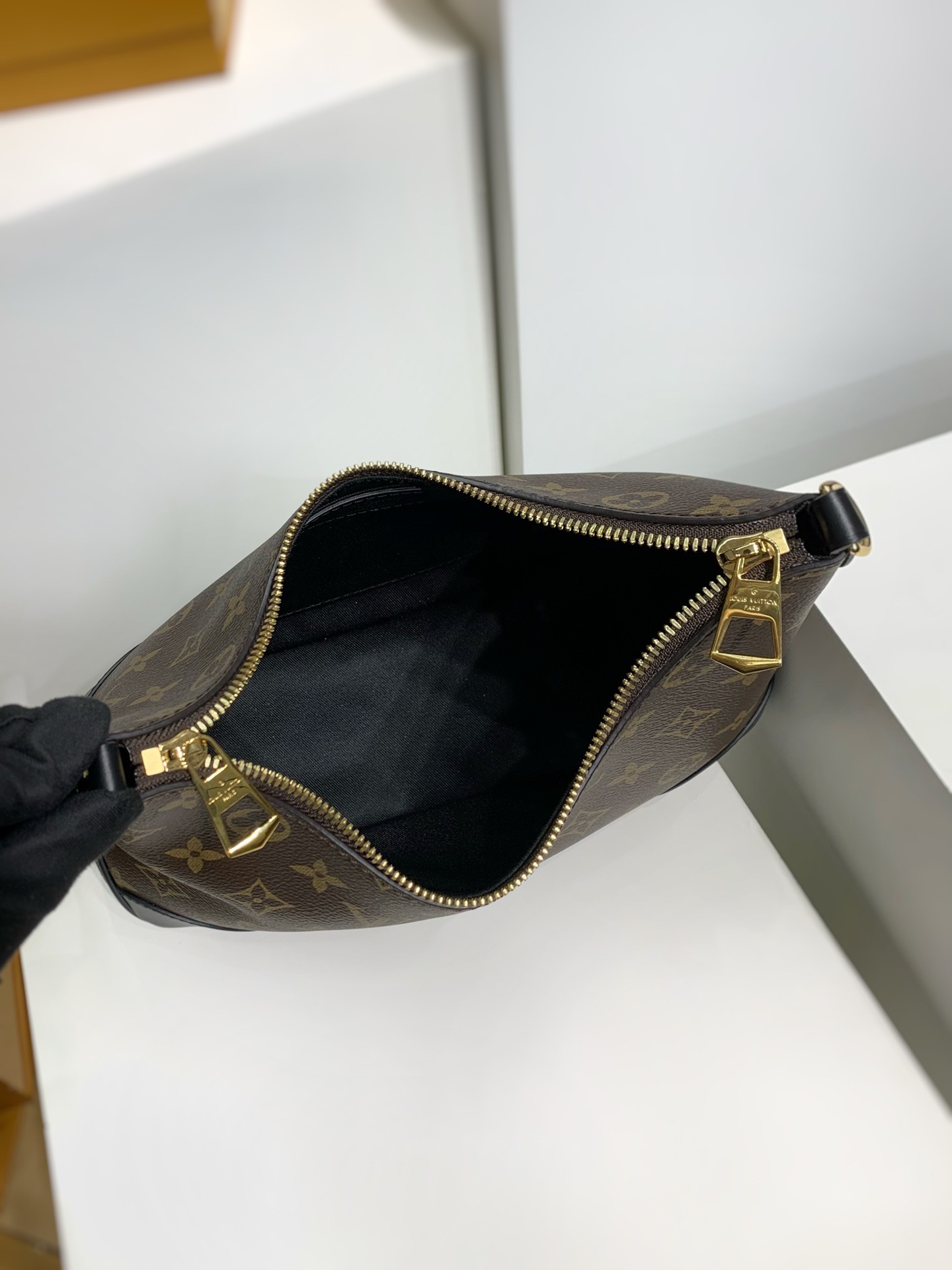 LOUIS VUITTON M45831 Boulogne PM