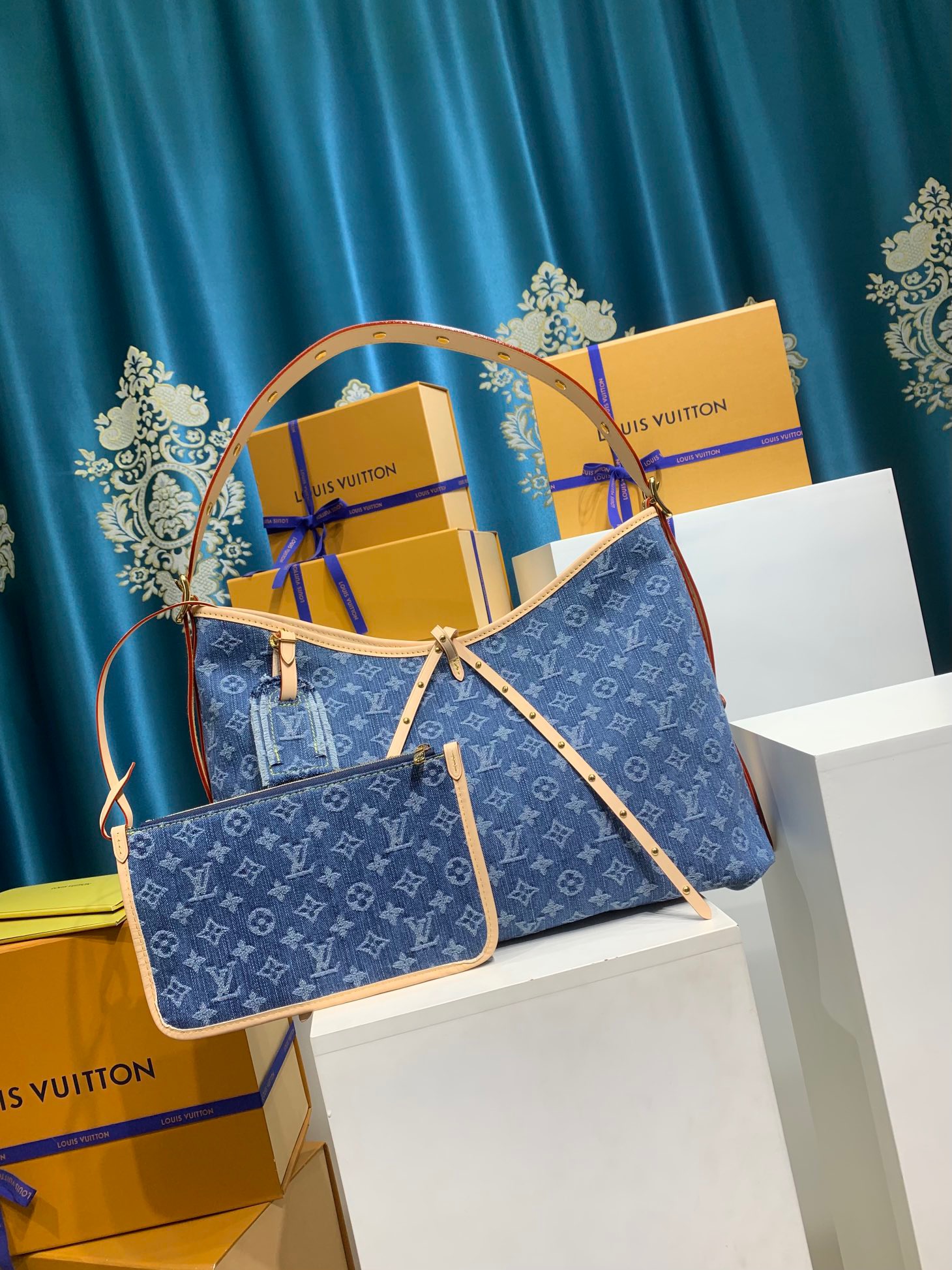 LOUIS VUITTON M46855 CarryAll MM Bag