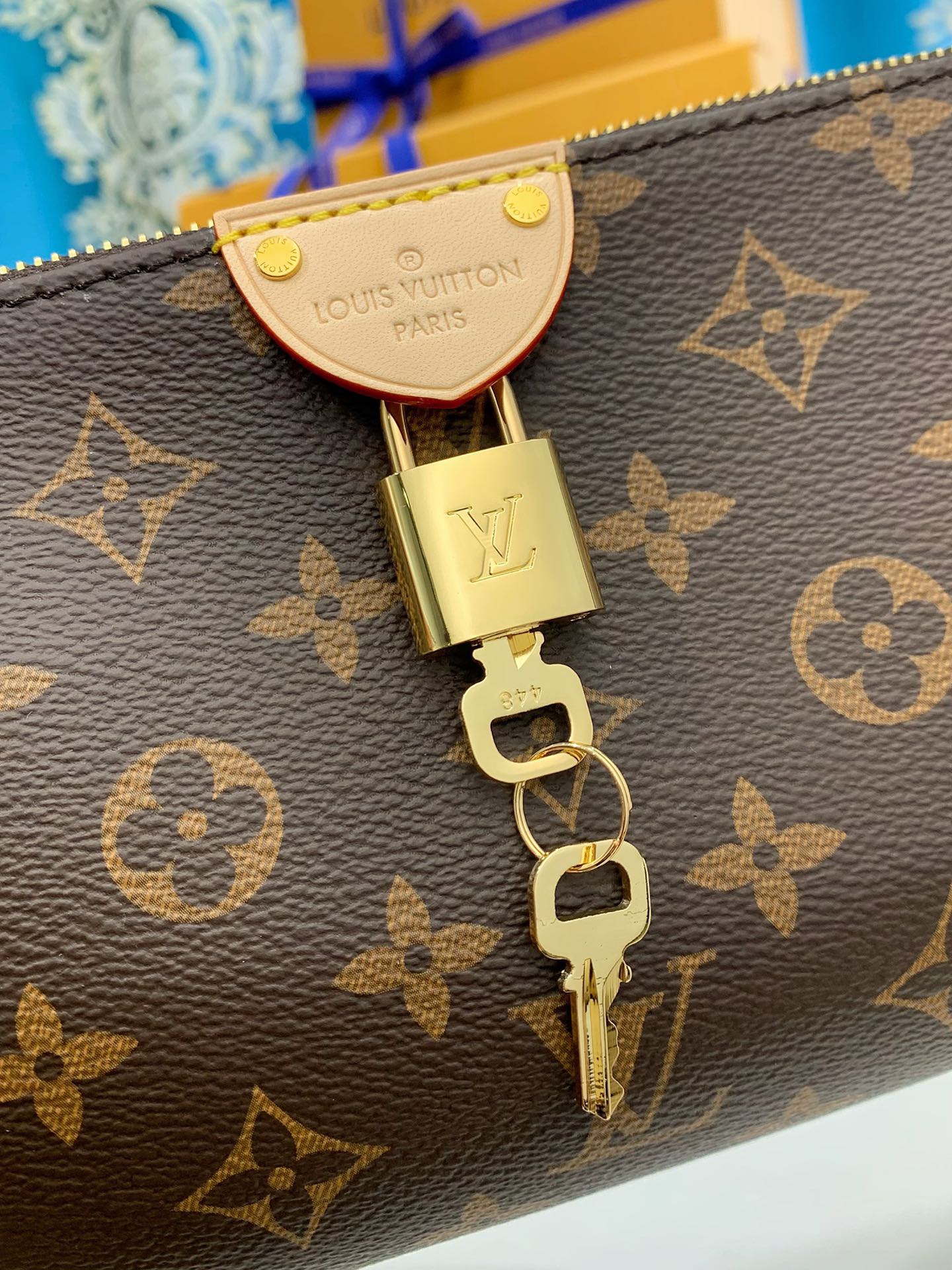 LOUIS VUITTON M47123 Pochette Tirette
